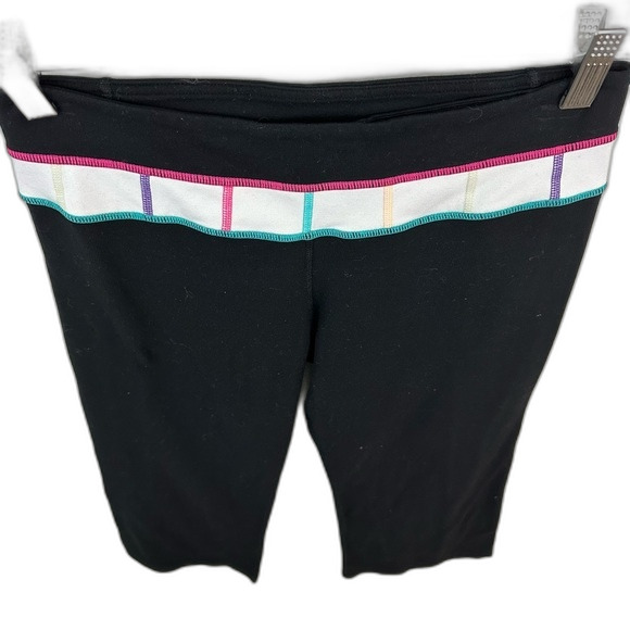 Lululemon Black Capri Workout Leggings Size 6 - Picture 3 of 9